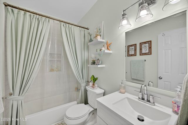 4305 Scotland Lane, Wilmington, NC 28409