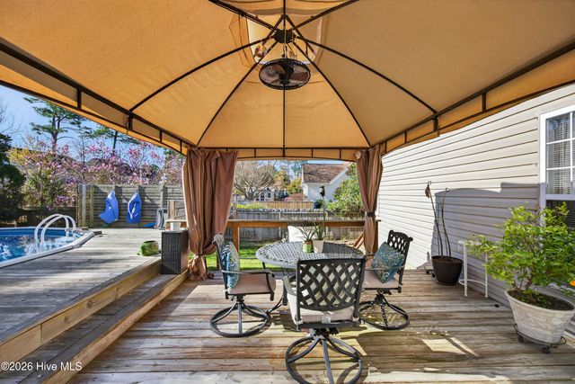 4305 Scotland Lane, Wilmington, NC 28409