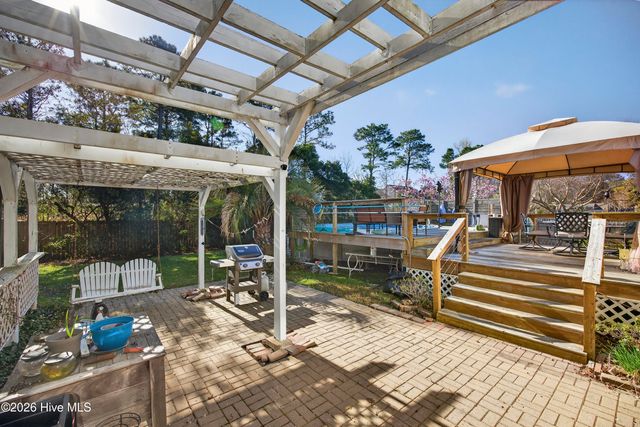 4305 Scotland Lane, Wilmington, NC 28409