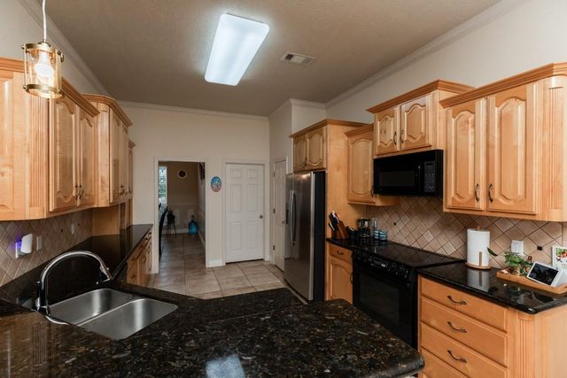 6185 Bankston Lane, Beaumont, TX 77706