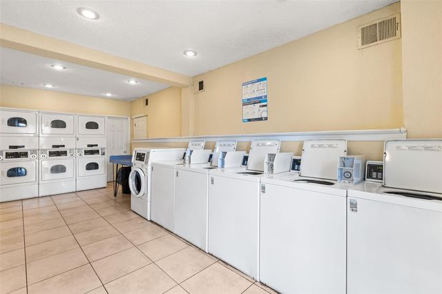 1928 CONWAY ROAD 40, Orlando, FL 32812