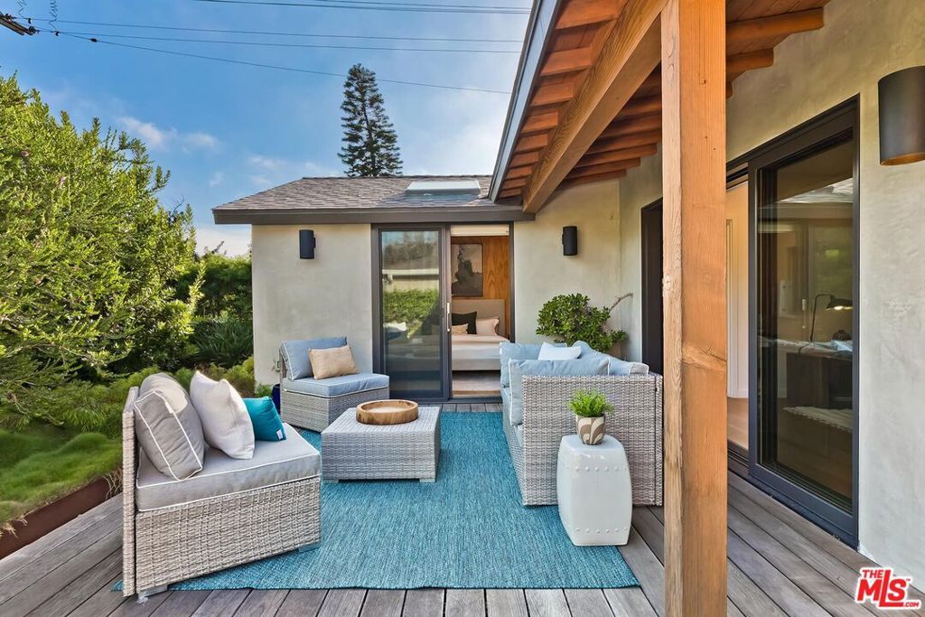 2211 Ashland Avenue, Santa Monica, CA 90405 — photo 4