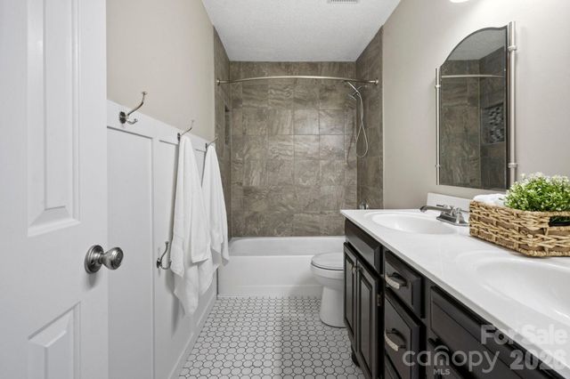 9601 Newby Lane, Matthews, NC 28105