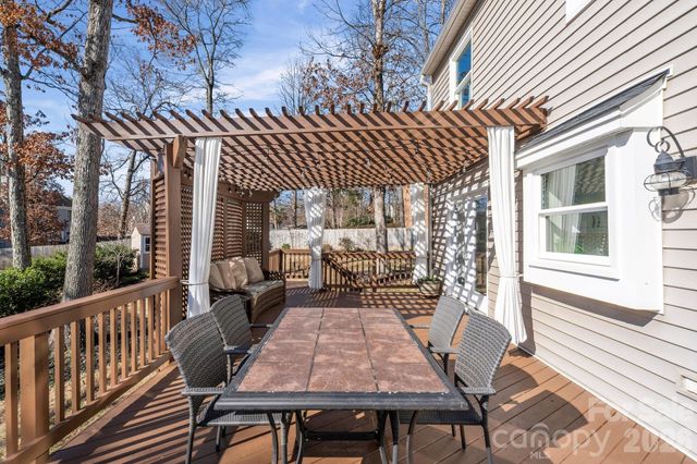 9601 Newby Lane, Matthews, NC 28105