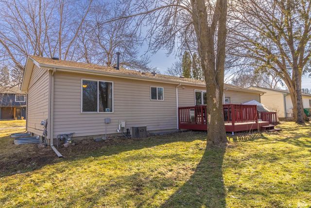 112020 Faber Lane, Chaska, MN 55318