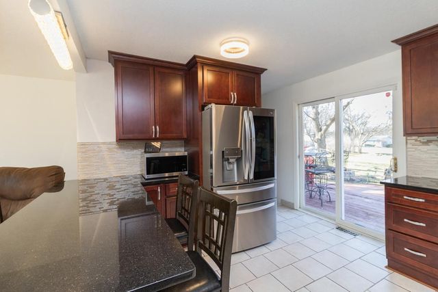 112020 Faber Lane, Chaska, MN 55318