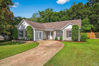 311 Robinhood Ln, Pensacola, FL 32526