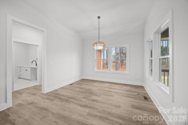 124 Taylors Garden Way, Statesville, NC 28625