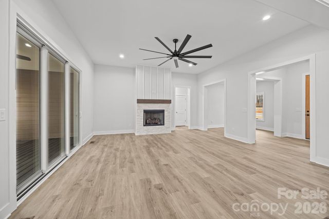 124 Taylors Garden Way, Statesville, NC 28625