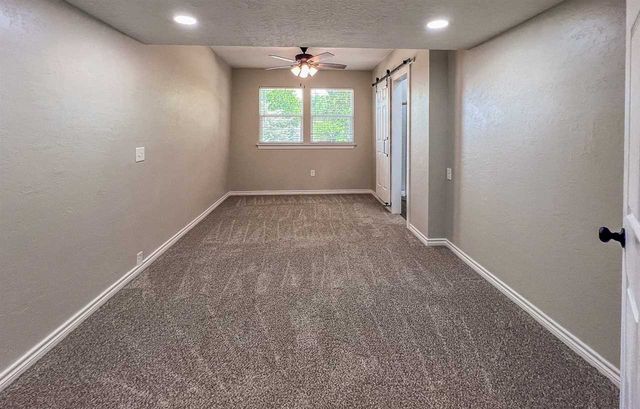504 NW 60th St, Lawton, OK 73505