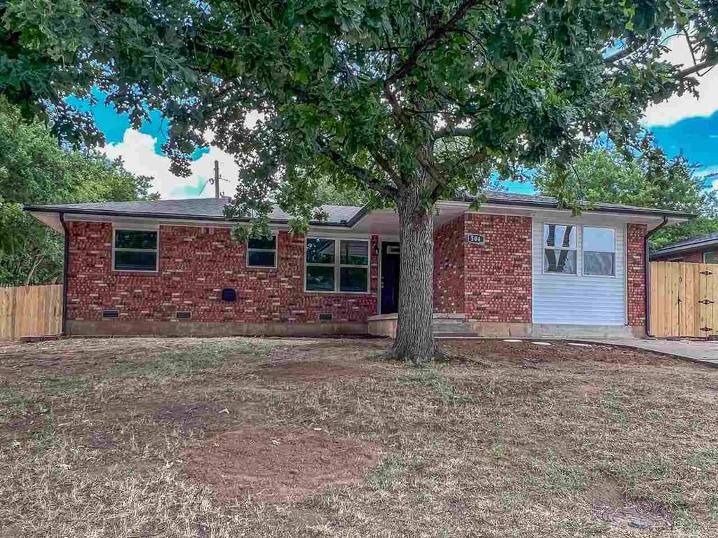 504 NW 60th St, Lawton, OK 73505