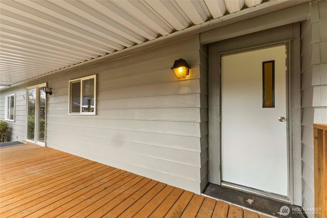 9527 Longmire Court SE, Yelm, WA 98597