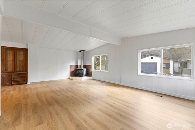 9527 Longmire Court SE, Yelm, WA 98597