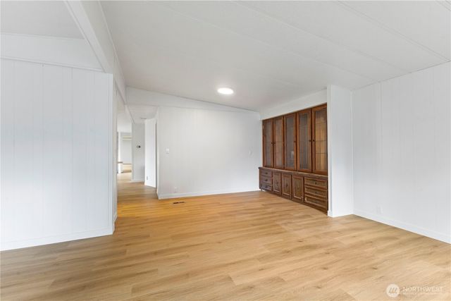 9527 Longmire Court SE, Yelm, WA 98597