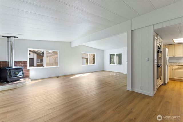 9527 Longmire Court SE, Yelm, WA 98597