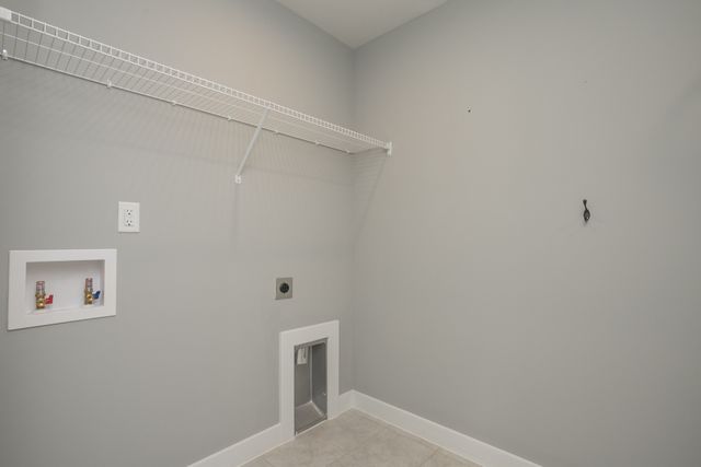 711 Cottage Dr, Columbia, TN 38401