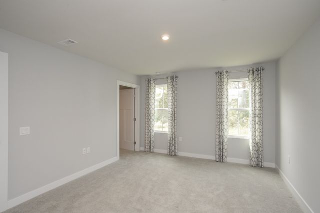 711 Cottage Dr, Columbia, TN 38401