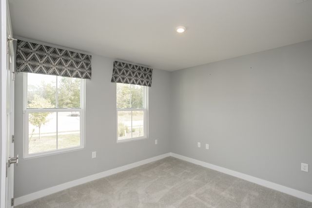 711 Cottage Dr, Columbia, TN 38401