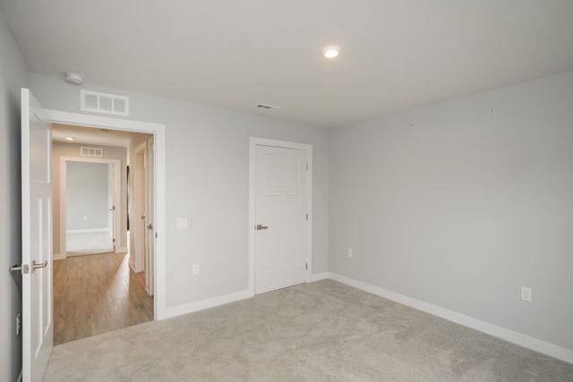 711 Cottage Dr, Columbia, TN 38401