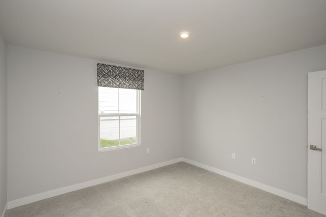 711 Cottage Dr, Columbia, TN 38401