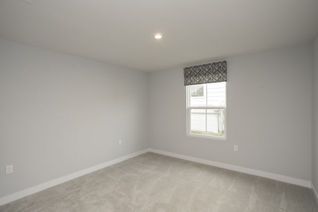 711 Cottage Dr, Columbia, TN 38401