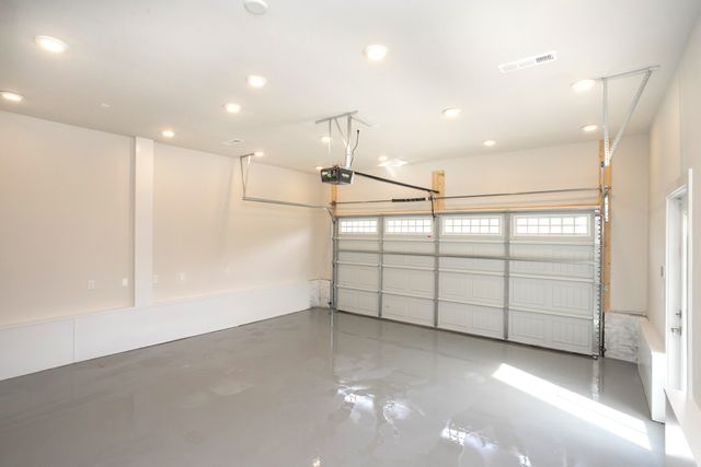 711 Cottage Dr, Columbia, TN 38401