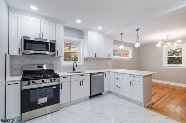 451 Sagamore Ave, Teaneck Twp., NJ 07666