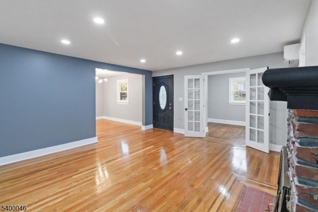 451 Sagamore Ave, Teaneck Twp., NJ 07666