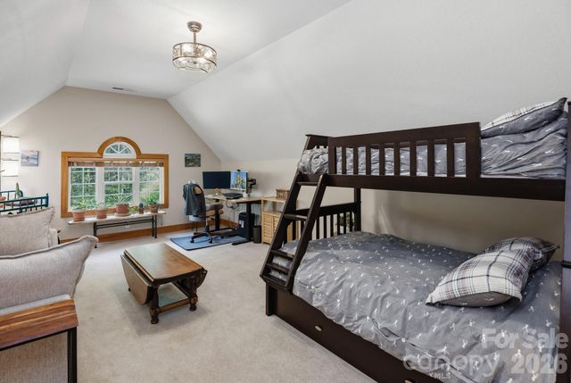 280 Bear River Lodge Trail, Marshall, NC 28753