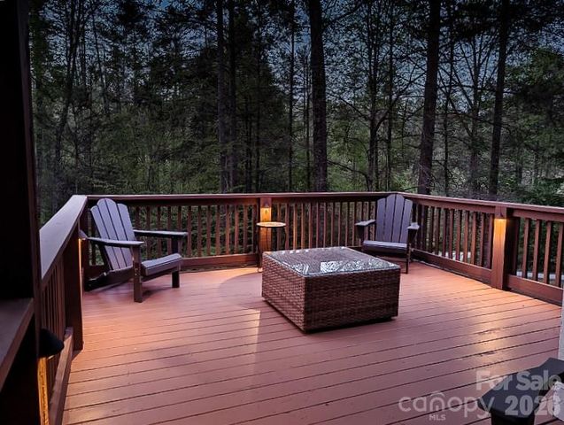 280 Bear River Lodge Trail, Marshall, NC 28753