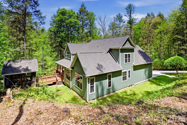 280 Bear River Lodge Trail, Marshall, NC 28753