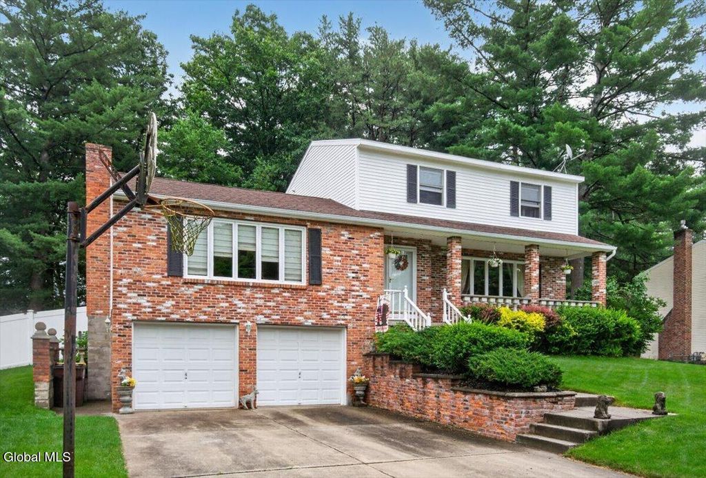 39 Baker Drive, Northumberland, NY 12831