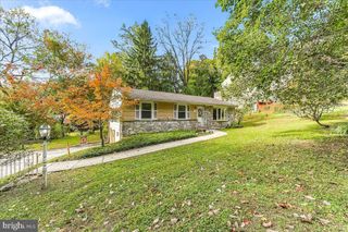 100 W THOMPSON AVE, Springfield, PA 19064