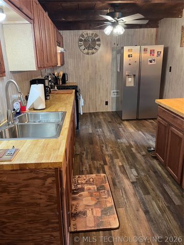 1566 Lakeshore Drive, Indianola, OK 74501