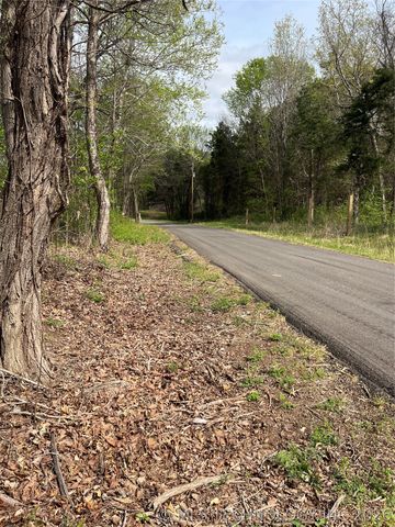 1566 Lakeshore Drive, Indianola, OK 74501