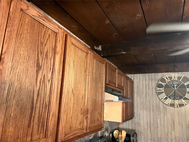 1566 Lakeshore Drive, Indianola, OK 74501
