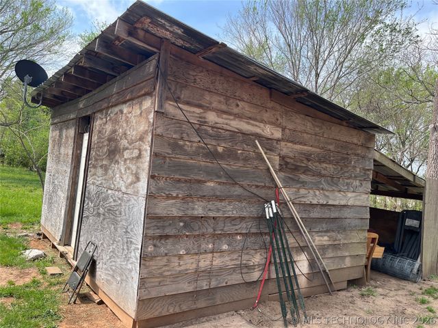 1566 Lakeshore Drive, Indianola, OK 74501