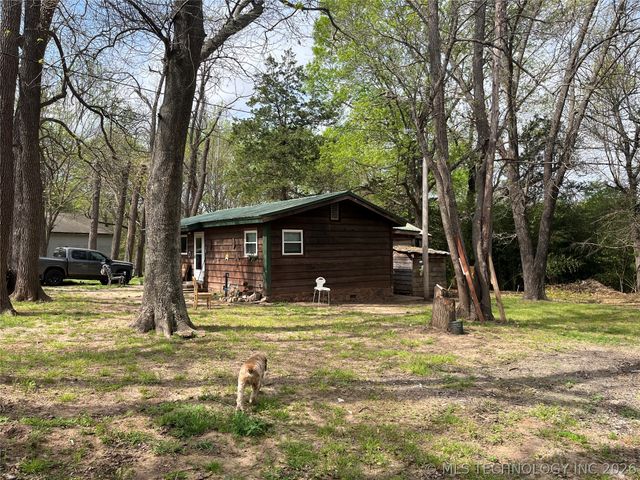 1566 Lakeshore Drive, Indianola, OK 74501