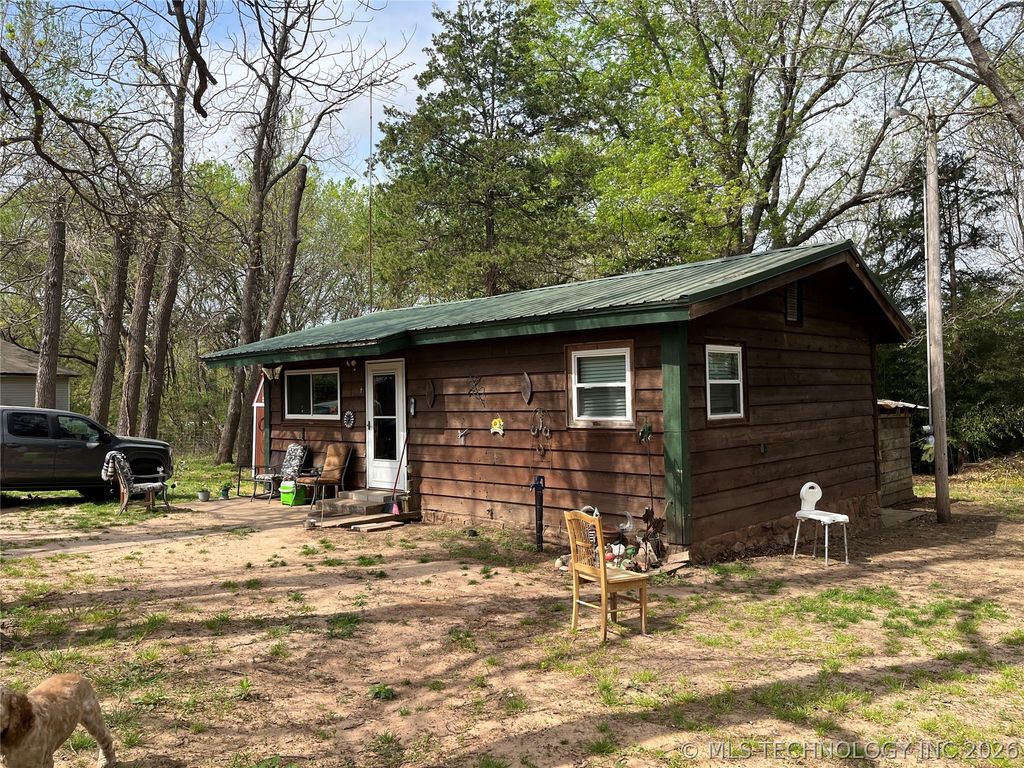 1566 Lakeshore Drive, Indianola, OK 74501