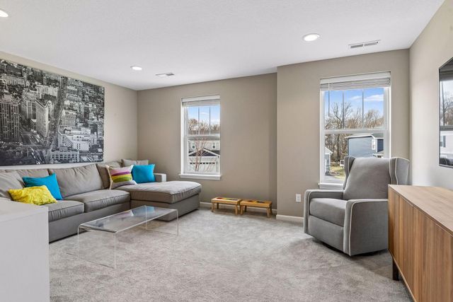 5395 Sundial Lane, Woodbury, MN 55129