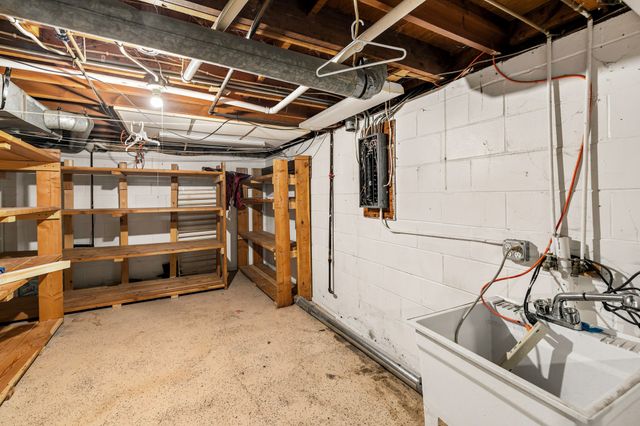 521 Snyder Avenue, Norwalk, IA 50211