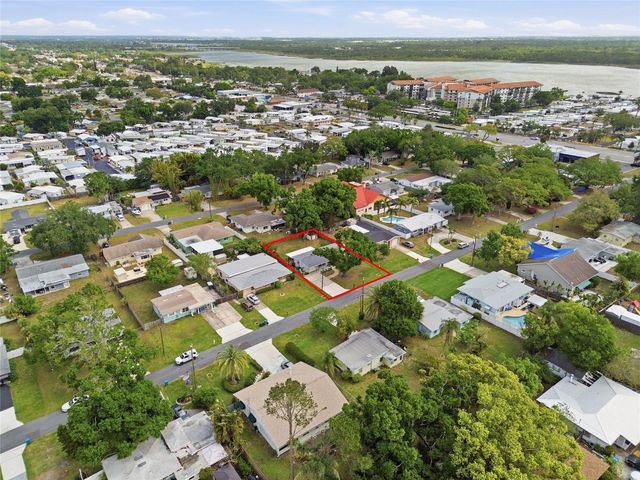 10871 GROVE TERRACE, Seminole, FL 33772