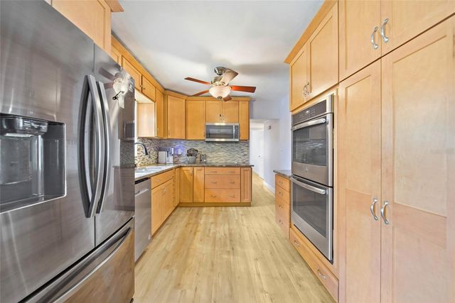 10871 GROVE TERRACE, Seminole, FL 33772