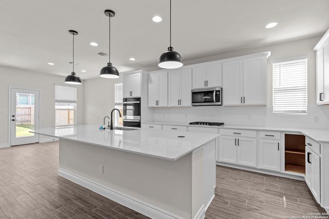 343 Alpine Lakes, New Braunfels, TX 78130
