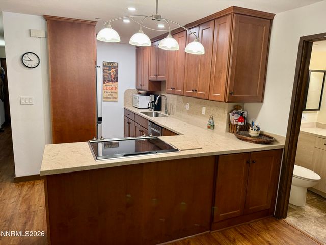 333 Ski Way UNIT 272, Incline Village, NV 89451