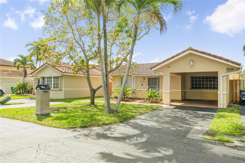 11314 SW 73rd Ter, Miami, FL 33173