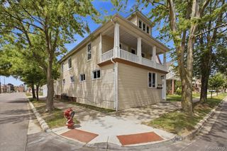 2601 Belmont Street, Hamtramck, MI 48212