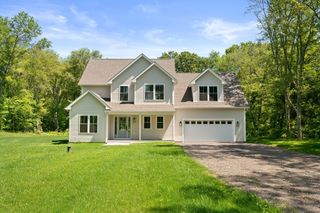 82B Pires Drive, Montville, CT 06370