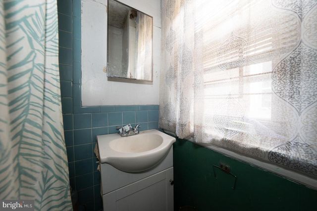 405 W PENN ST, Philadelphia, PA 19144