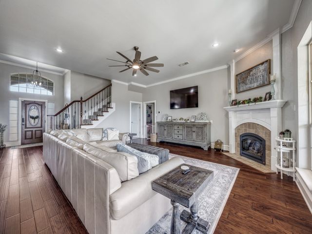 44 Fawn Hollow Circle, Denison, TX 75020